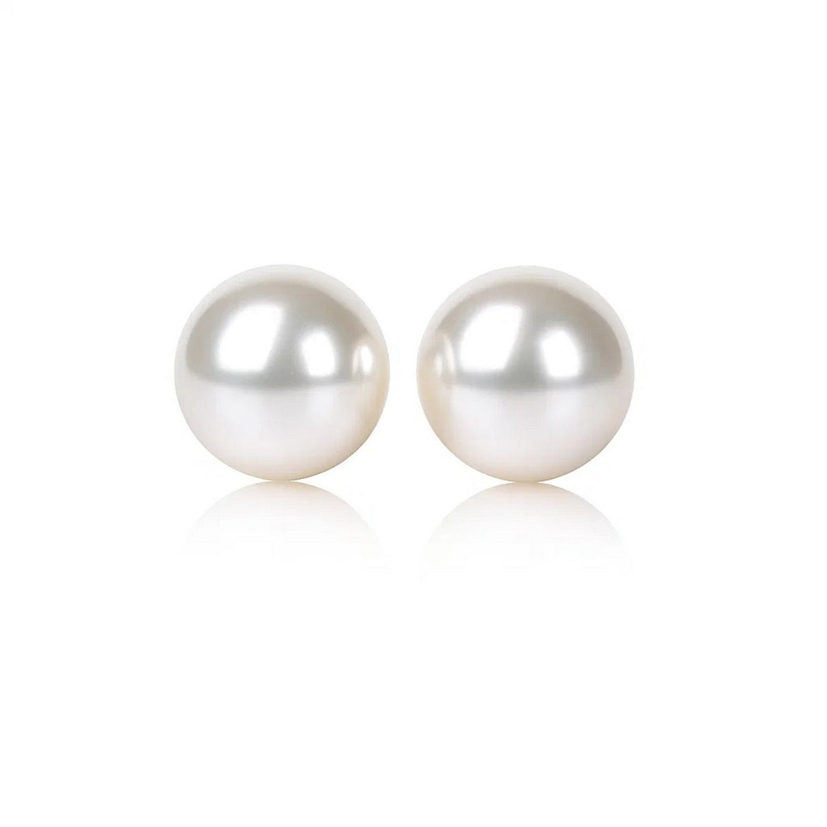 14k Yellow Gold Freshwater Cultured White Pearl Stud Earrings (7mm)